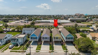 2305 67th St, Galveston, TX 77551