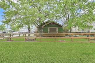 809 Keene St, Galena Park, TX 77547