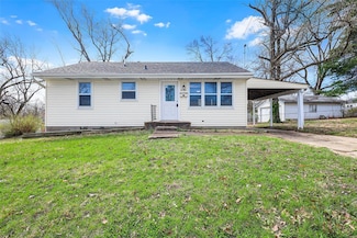 636 Robert Ave, Ferguson, MO 63135