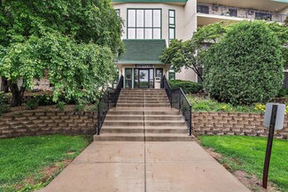10411 Cedar Lake Rd Unit 409, Hopkins, MN 55305