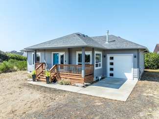 1223 E Ocean Shores Blvd SW, Ocean Shores, WA 98569