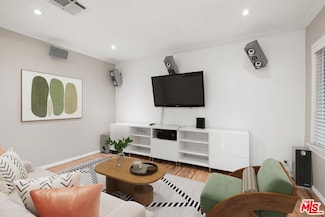 761 N Gower St, Los Angeles, CA 90038