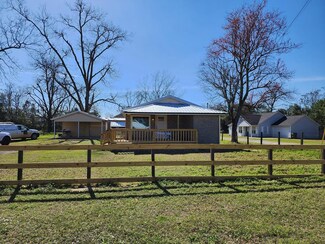 2242 Us Highway 82, Enigma, GA 31749