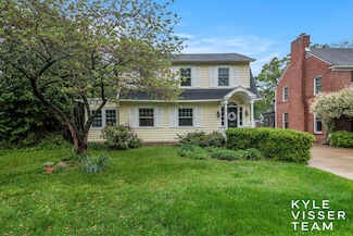 933 Orchard Ave SE, Grand Rapids, MI 49506