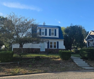 625 W Broadway St, Higginsville, MO 64037