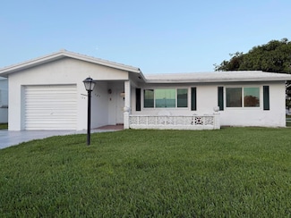 124 SW 9th St, Boynton Beach, FL 33426