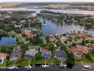 1318 Charter Ct E, Jacksonville, FL 32225