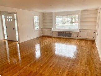 29 Baker St, Ludlow, MA 01056