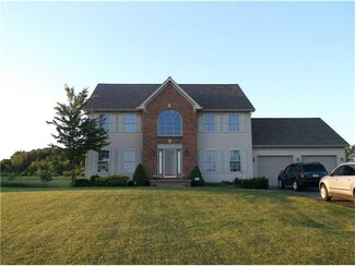 31 Hunt Dr, Grove City, PA 16127