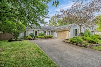 3484 Sturbridge Ln, Brunswick, OH 44212
