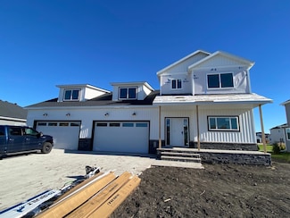 7448 16th St S, Fargo, ND 58104