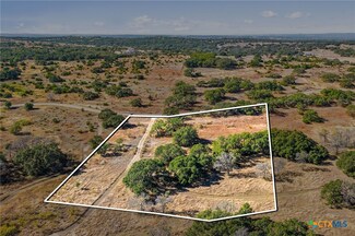 1364 N Walnut Springs Rd, Johnson City, TX 78636