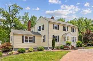 114 Dogwood Dr, Newport News, VA 23606