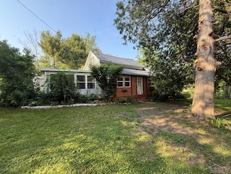 7645 Wolf Rd, Bellevue, MI 49021