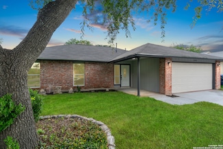 13530 Larkbrook St, San Antonio, TX 78233