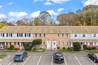 64 Greenwich Way, Milford, CT 06460