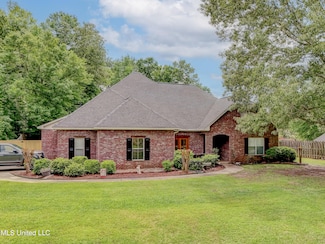 102 Grand Bear Cir, Vicksburg, MS 39183