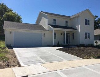 450 Highview Ln, Columbus, WI 53925