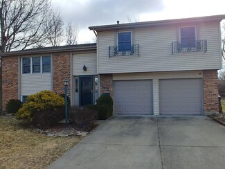12180 Elkwood Dr, Cincinnati, OH 45240