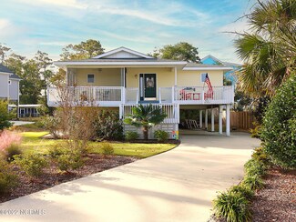 6103 E Yacht Dr, Oak Island, NC 28465