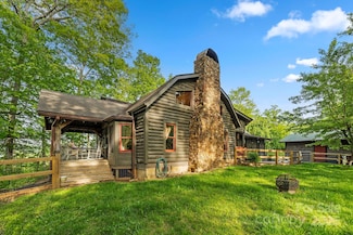 214 Hubert McCall Dr, Balsam Grove, NC 28708