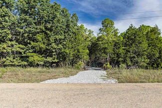 4200 Norfork River Rd, Norfork, AR 72658