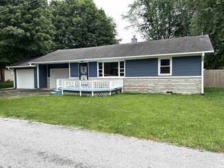 21 W Merrill St, Rossville, IN 46065