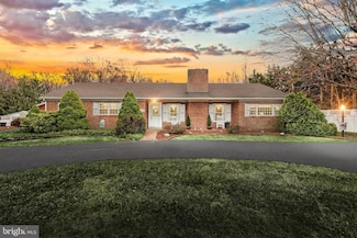 517 Berlin Rd, New Oxford, PA 17350