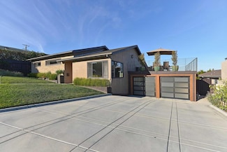 3552 Fenelon St, San Diego, CA 92106