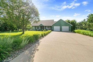 1896 Red Fox Dr, Red Wing, MN 55066