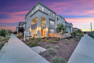 2349 S Evergreen Loop, San Jose, CA 95122