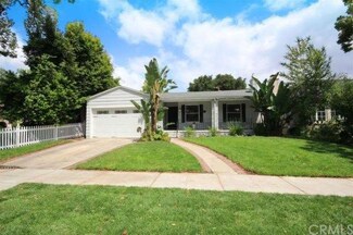 4243 Warner Blvd, Burbank, CA 91505