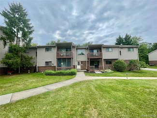 10228 Nancys Blvd Unit 37, Grosse Ile, MI 48138