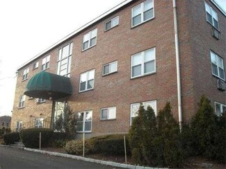 687 Grove St Unit G-6, Newton Lower Falls, MA 02462