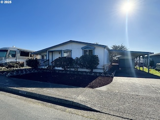 98147 W Nelson Dr, Brookings, OR 97415
