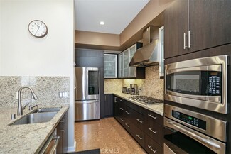 21 Gramercy Unit 313, Irvine, CA 92612