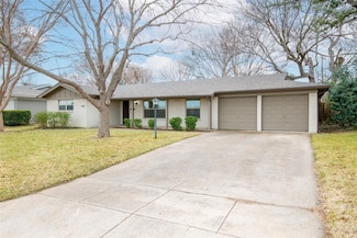 6813 Valhalla Rd, Fort Worth, TX 76116