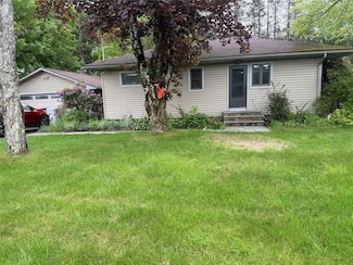 105 Sackett Lake Rd, Monticello, NY 12701