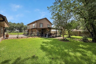 3231 Charles Ave, Groves, TX 77619