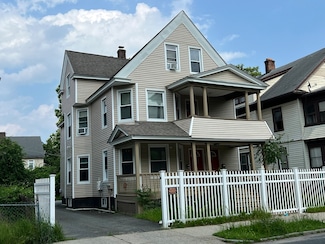 69-71 Ranney St, Springfield, MA 01108