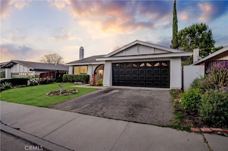 5453 Softwind Way, Agoura Hills, CA 91301