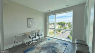 824 18th St NE Unit 9, Washington, DC 20002