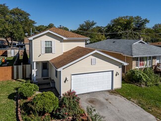 375 E 167th St, Harvey, IL 60426
