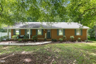 127 Shadowbrook Dr, Hillsborough, NC 27278