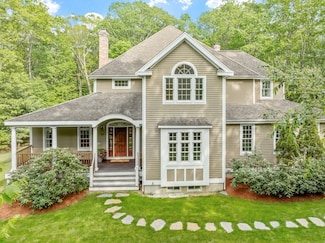 252 Sawyer Rd, Bolton, MA 01740