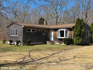7 Ridge Hill Rd, Chilmark, MA 02535