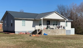 87 Jackson St, Phil Campbell, AL 35581