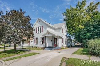 927 Douglas St NW, Grand Rapids, MI 49504