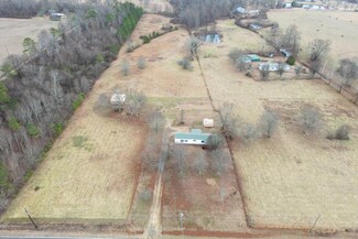 845 Michaels Rd, Trenton, GA 30752