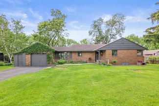 6256 Rivlyn Ave NW, Anoka, MN 55303